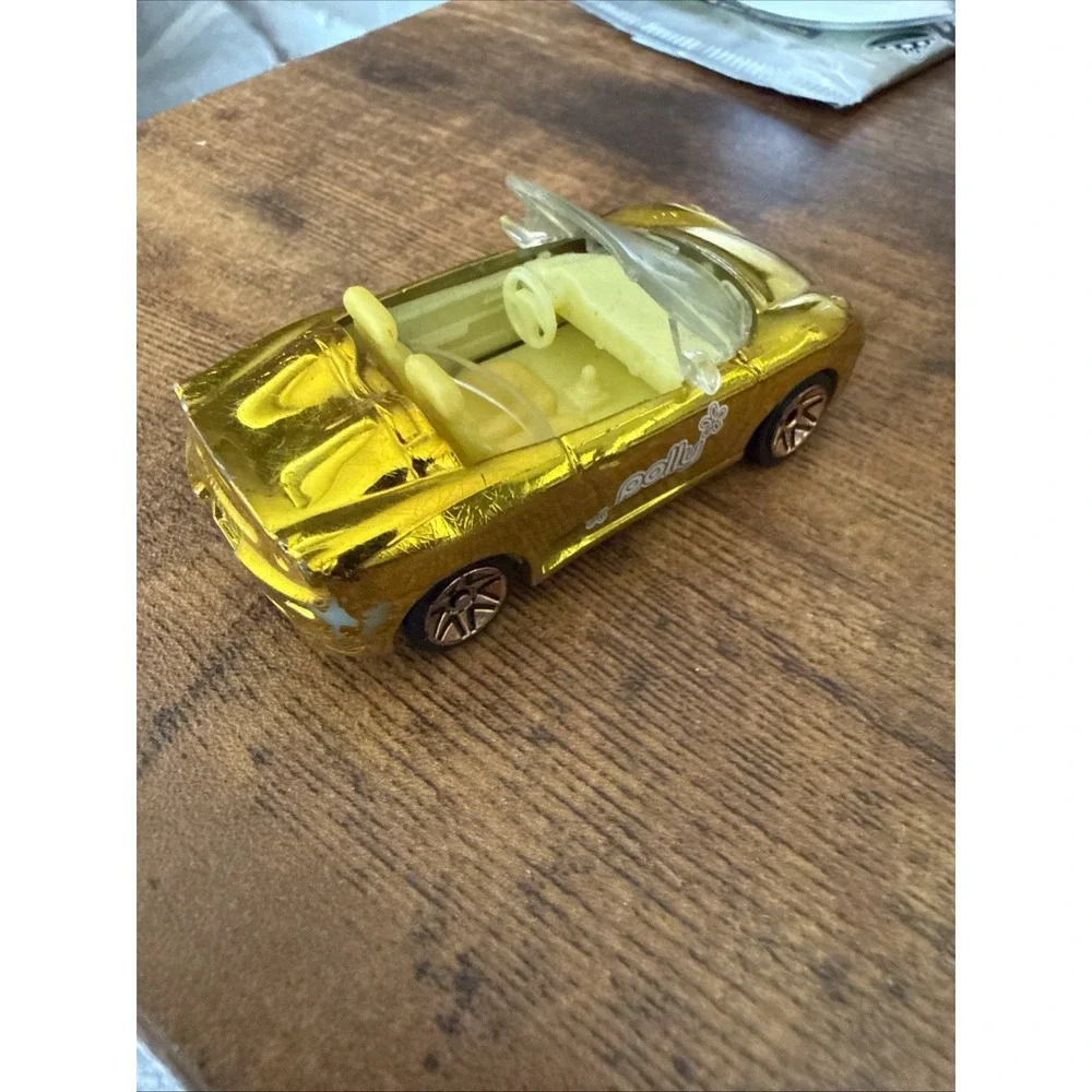 Polly Pocket Gold Convertible Car J1679 2007 Mattel Polly Wheels Diecast